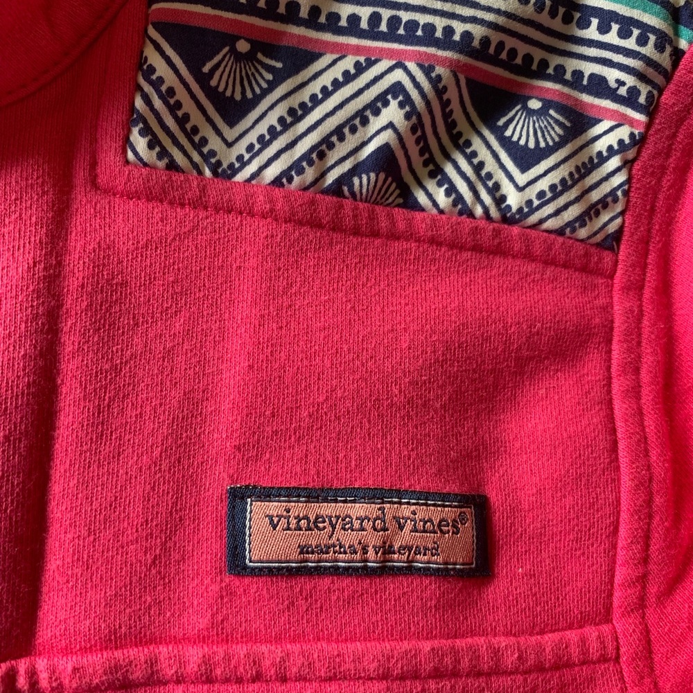 SALE!!! Vineyard Vines fuschia zip shirt sz M